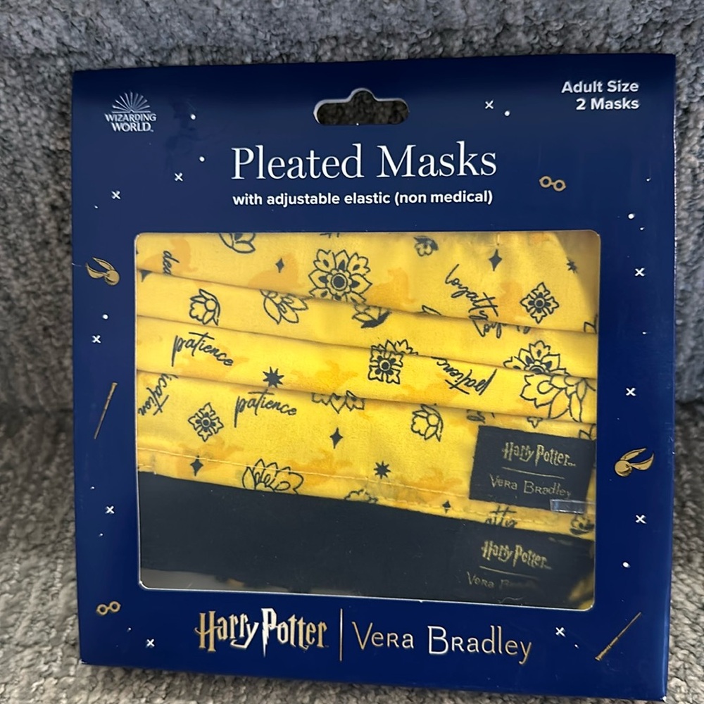 NWT Adult Harry Potter Pleated Mask 2pk Hogwarts Vera Bradley